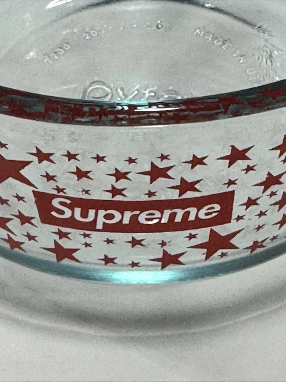 Supreme Pyrex 2 Cup Glass Bowl with White Lid New 7200 Clear Glass Red Stars NOS